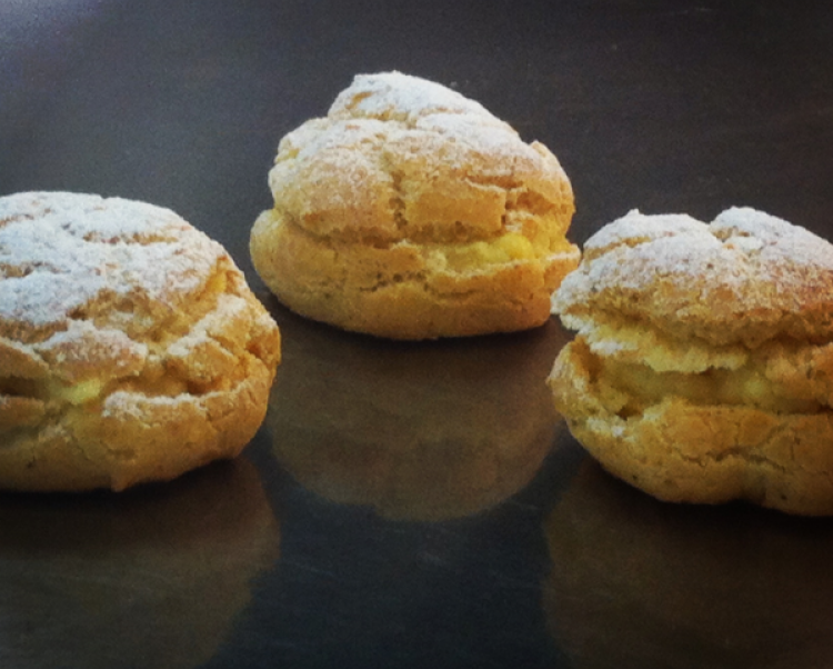 Recette de Choux à la crème vanille sans gluten