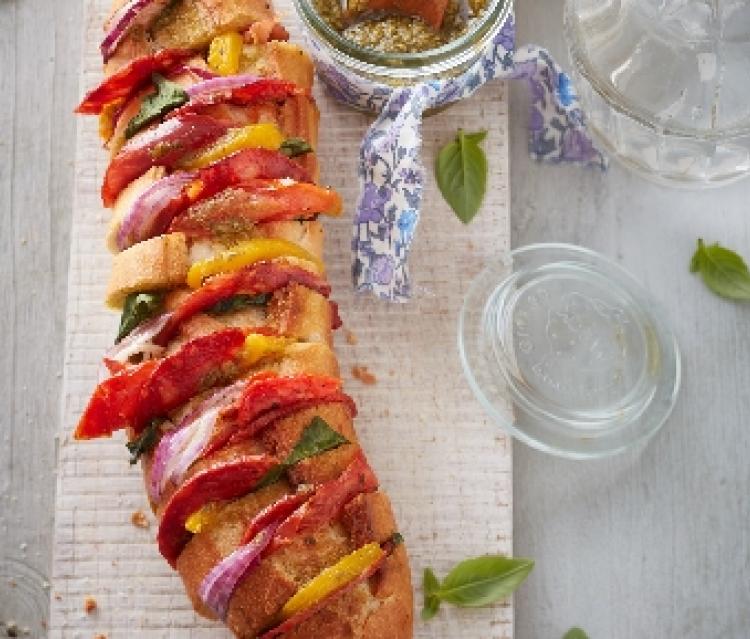 Baguettes au chorizo, poivron et tomates confites