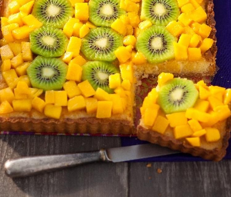 Tarte kiwi-mangue et noix de coco